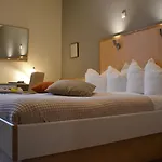 Ξενοδοχείο Atlanta 4*