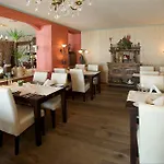Atlanta Hotel 4*